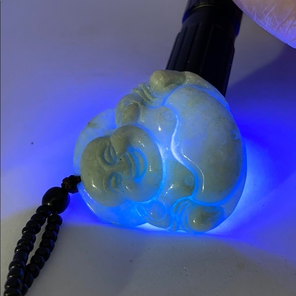 Buddha Natural Grade A Jade On Black Bead Necklace - Picture 7 of 7